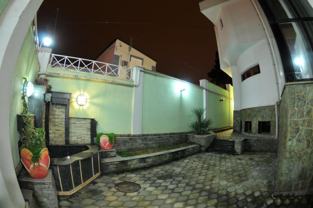 Hotel Relax Tbilisi Bagian luar foto